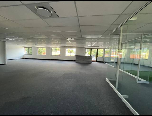 291.80M² OFFICE TO LET IN BRYANSTON